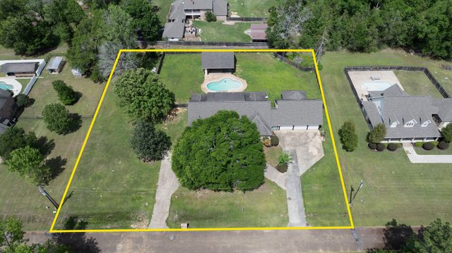 2600 Robert E Lee Dr, Deridder, LA 70634