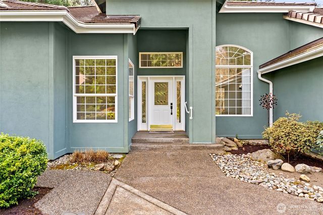 7094 SW Dundee Court, Port Orchard, WA 98367