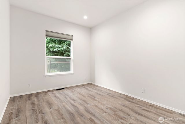 7094 SW Dundee Court, Port Orchard, WA 98367