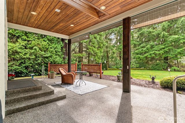 7094 SW Dundee Court, Port Orchard, WA 98367