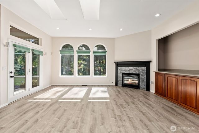 7094 SW Dundee Court, Port Orchard, WA 98367