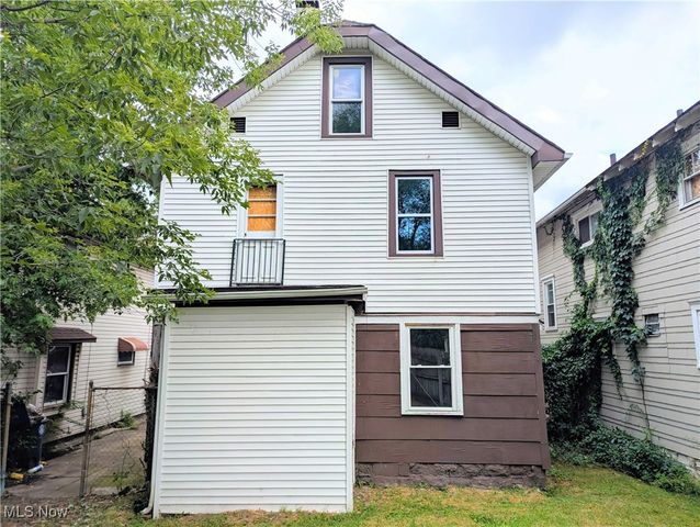 82 Detroit Street, Akron, OH 44305