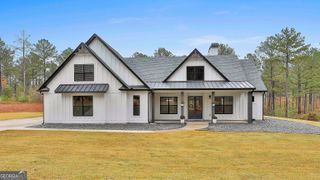285 Hogan Coweta Road, Hogansville, GA 30230