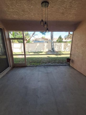 223 E Coral Trace Circle, Delray Beach, FL 33445