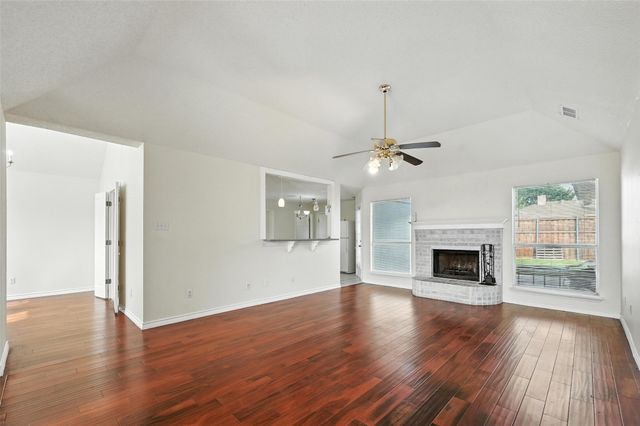 2711 Primrose Lane, Rowlett, TX 75089