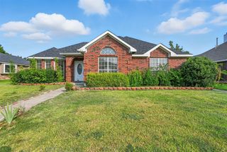 2711 Primrose Lane, Rowlett, TX 75089