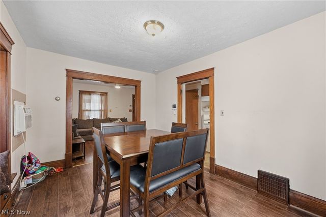 2240 12th Street SW, Akron, OH 44314