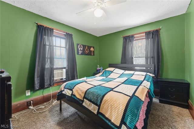 2240 12th Street SW, Akron, OH 44314