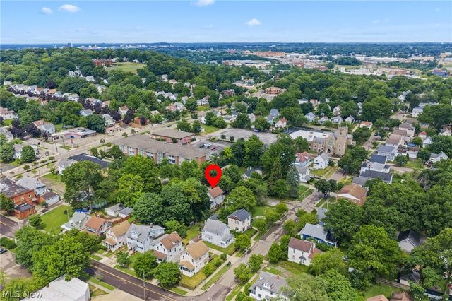 2240 12th Street SW, Akron, OH 44314