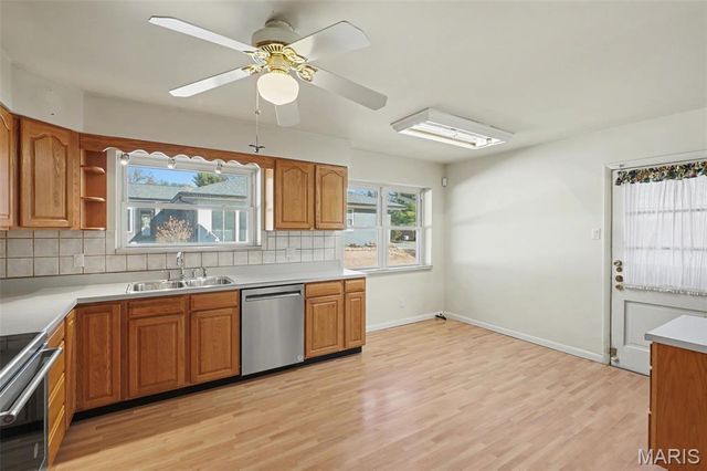 1400 Norman Place, Warson Woods, MO 63122