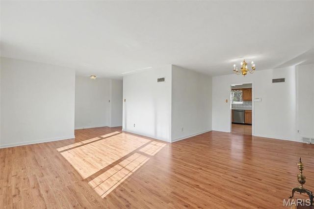 1400 Norman Place, Warson Woods, MO 63122