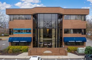 2 Corporate Drive, Trumbull, CT 06611