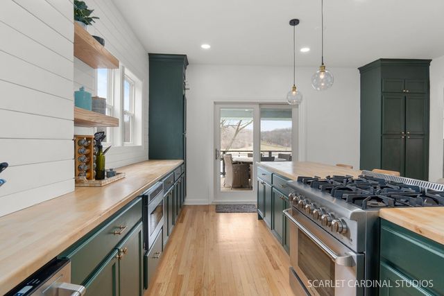 705 Spring Beach Way, Cary, IL 60013