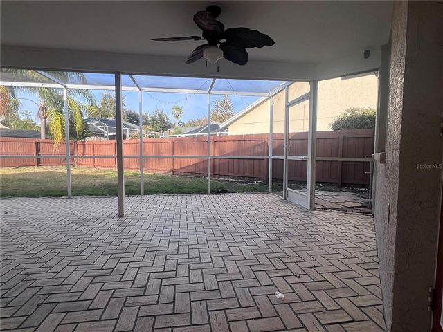 9224 SUNFLOWER DR, Tampa, FL 33647