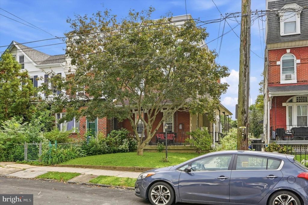 216 ROCHELLE AVE, Philadelphia, PA 19128 — exterior
