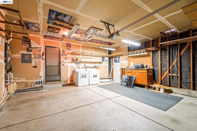 3006 Melbourne Ct, Pleasanton, CA 94588