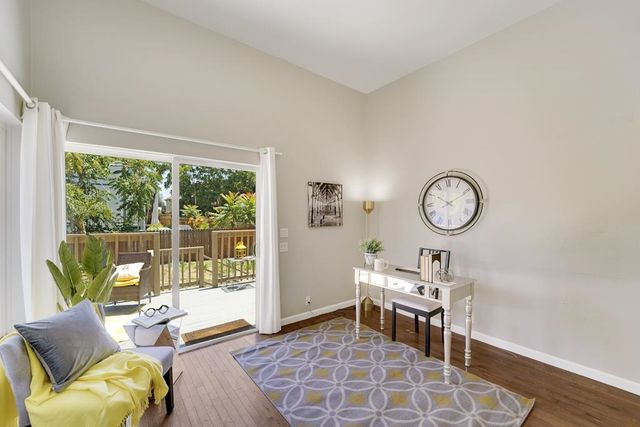 1022 Chestnut Street, Oakland, CA 94607