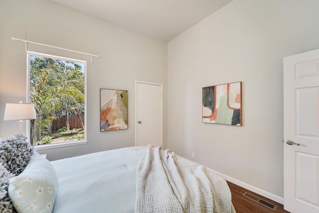 1022 Chestnut Street, Oakland, CA 94607