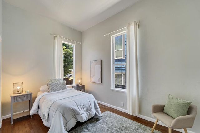 1022 Chestnut Street, Oakland, CA 94607