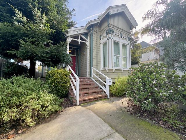 1022 Chestnut Street, Oakland, CA 94607