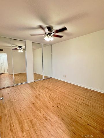 5520 Owensmouth Avenue 115, Woodland Hills, CA 91367