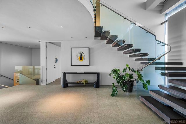 1230 Neptune Ave, Encinitas, CA 92024