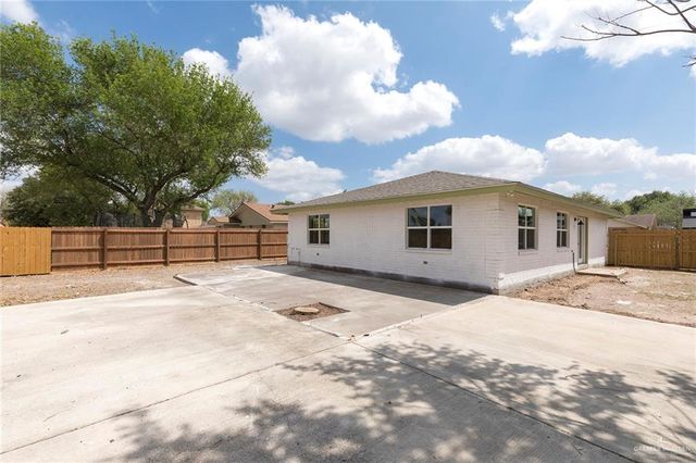 910 W 12th Street, San Juan, TX 78589