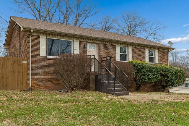 121 Marilyn Dr, Dickson, TN 37055