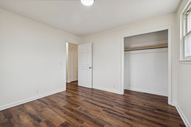 121 Marilyn Dr, Dickson, TN 37055