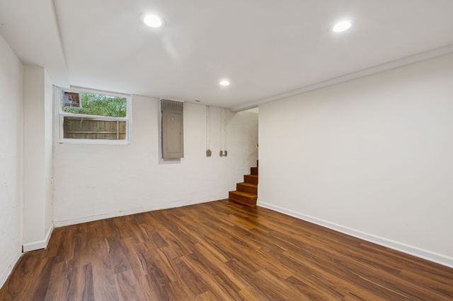 121 Marilyn Dr, Dickson, TN 37055