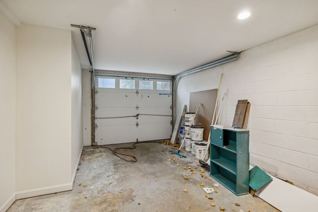 121 Marilyn Dr, Dickson, TN 37055