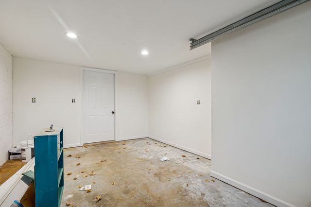 121 Marilyn Dr, Dickson, TN 37055