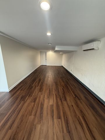 121 Marilyn Dr, Dickson, TN 37055