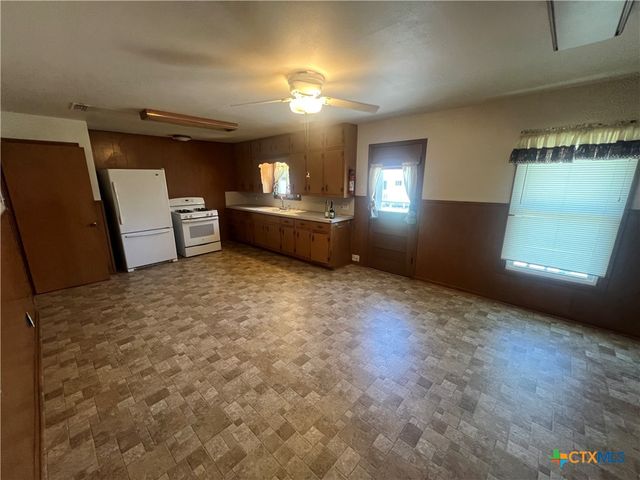 1324 N 60th Street, Waco, TX 76710