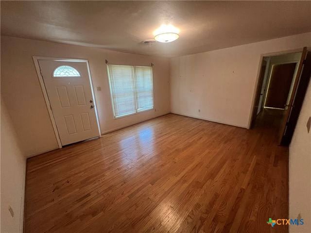 1324 N 60th Street, Waco, TX 76710