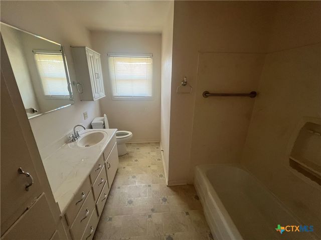 1324 N 60th Street, Waco, TX 76710