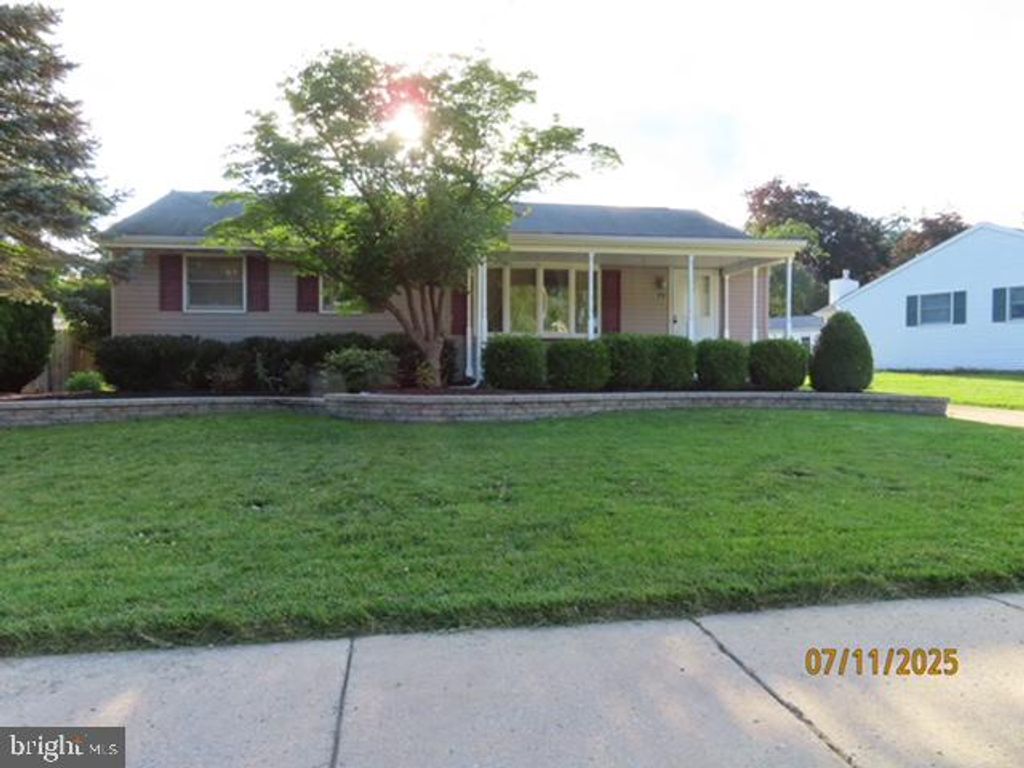 34 NASSAU RD, Lumberton, NJ 08048