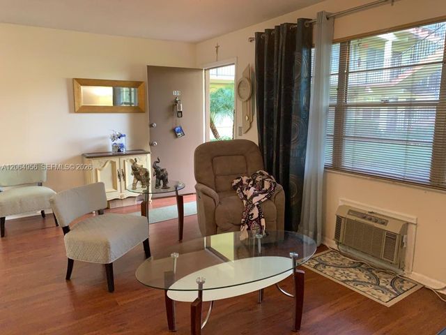 151 SW 135th Terrace 109T, Pembroke Pines, FL 33027