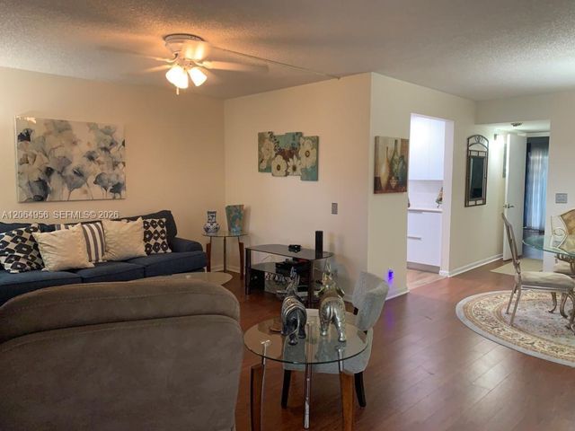 151 SW 135th Terrace 109T, Pembroke Pines, FL 33027