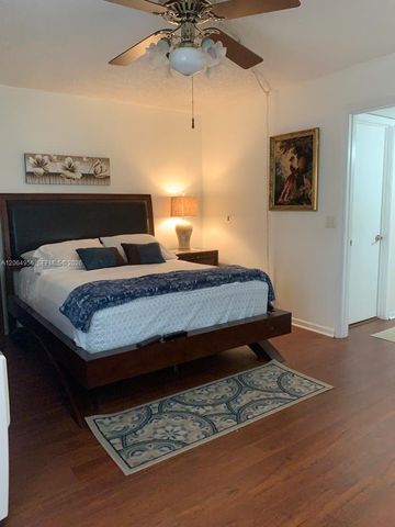 151 SW 135th Terrace 109T, Pembroke Pines, FL 33027