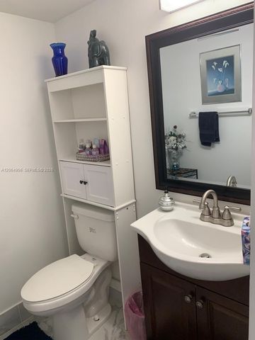 151 SW 135th Terrace 109T, Pembroke Pines, FL 33027