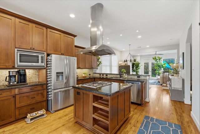 4011 Feagan Street, Houston, TX 77007