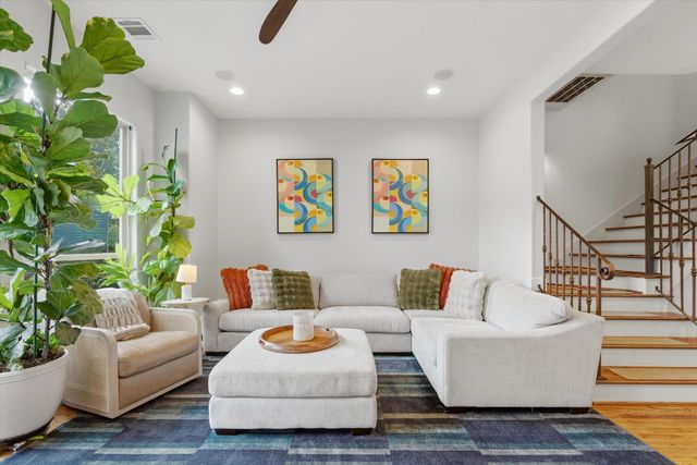 4011 Feagan Street, Houston, TX 77007