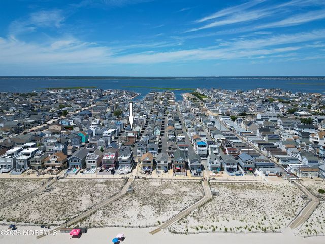 17 E Channel Way, Lavallette, NJ 08735