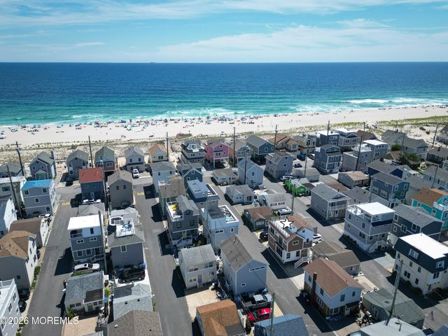17 E Channel Way, Lavallette, NJ 08735