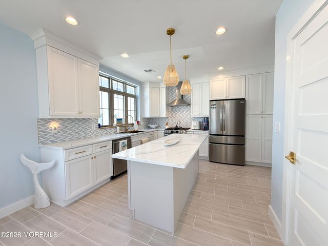 17 E Channel Way, Lavallette, NJ 08735