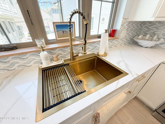 17 E Channel Way, Lavallette, NJ 08735