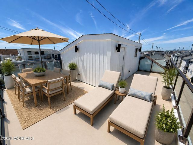 17 E Channel Way, Lavallette, NJ 08735