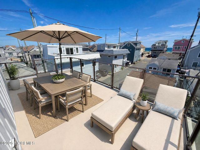 17 E Channel Way, Lavallette, NJ 08735