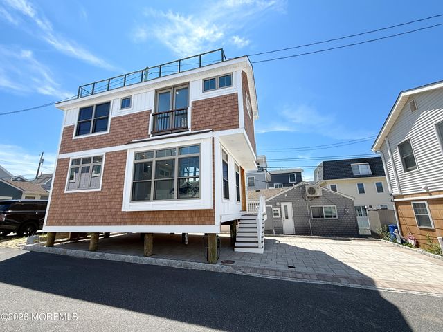 17 E Channel Way, Lavallette, NJ 08735